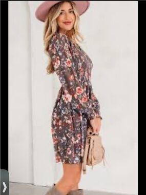 Wonderly Grey Floral Puff-Sleeve Midi Dress